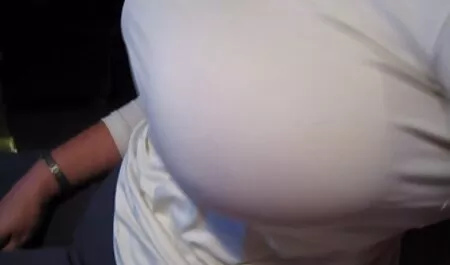 Tettona orge italiane video porno Bionda Milf condividere un giovane cazzo nero