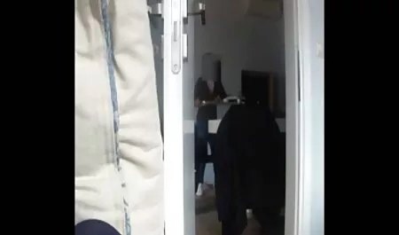Grandi tette, ragazza calda, Nicole, orgia italiana amatoriale vuole scopare prima di un appuntamento!