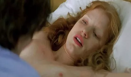 Quattro orge italiane video porno Lesbiche pazze scopano e si massaggiano a vicenda