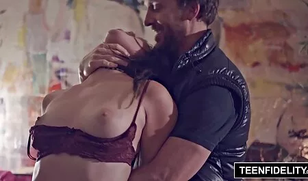 Mostruoso cazzo orge italiane porno di Lycra