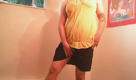 Giovani latini Juan porno orge italiani Carlos e Miguel cazzo in un bar
