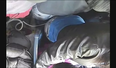 Succhiare un grosso video porno orge casalinghe cazzo nero