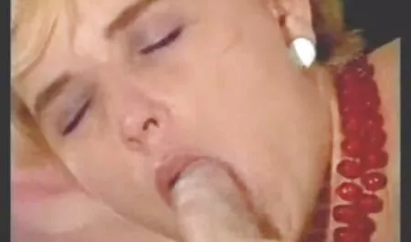 Tinka orge mature italiane scopa marito amico in faccia